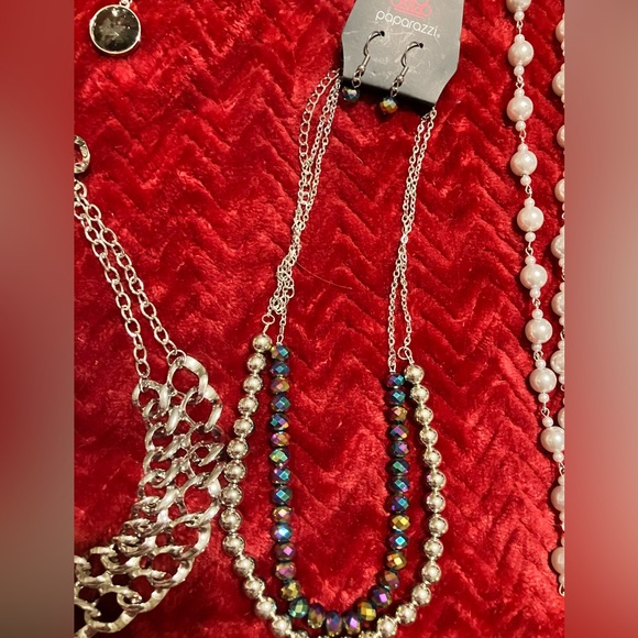 Paparazzi Necklaces with Earrings - Picture 13 of 13